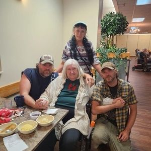 Meet your Posher, Maxine